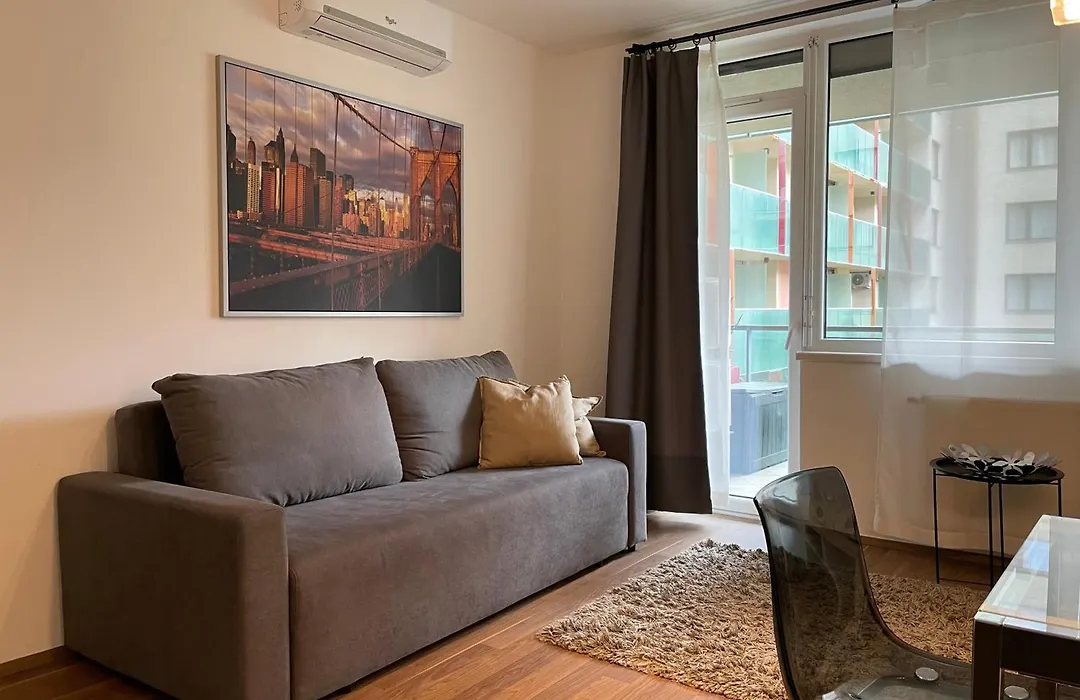 Corvin Center Suites-1